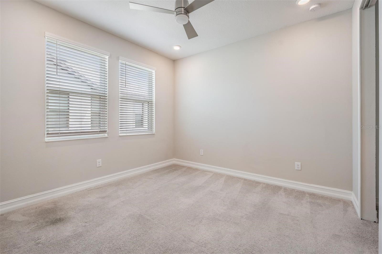 4830 ISOLA CT, WESLEY CHAPEL, FL, 33543