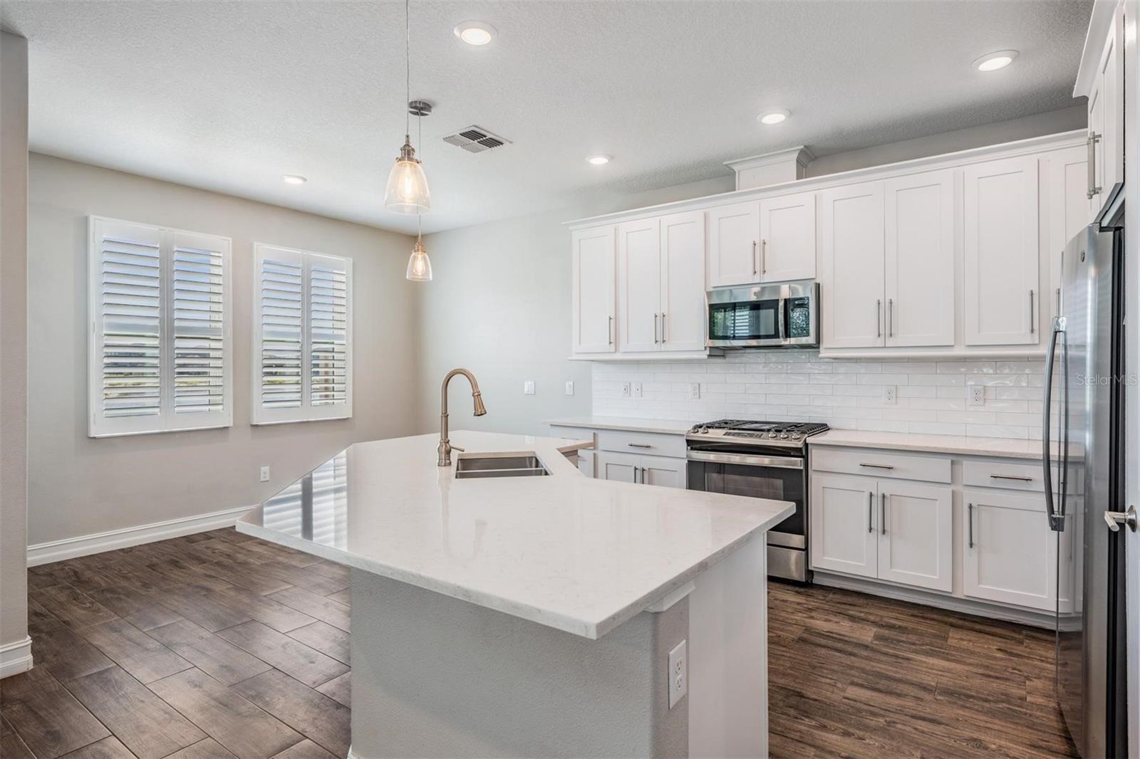 4830 ISOLA CT, WESLEY CHAPEL, FL, 33543
