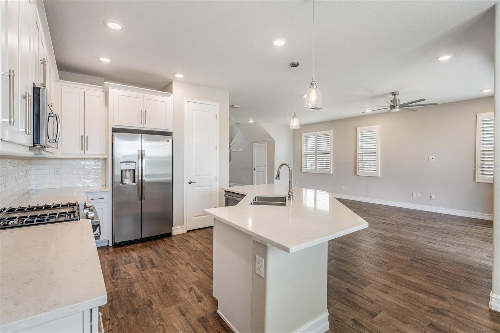 4830 ISOLA CT, WESLEY CHAPEL, FL, 33543