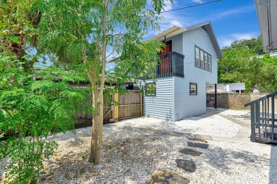 828 22ND AVE N #1/2, ST PETERSBURG, FL, 33704