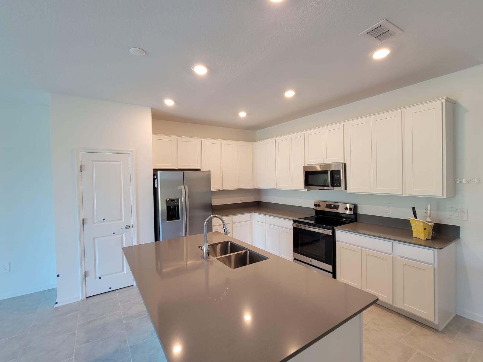 827 HITCH LOOP, ST CLOUD, FL, 34772