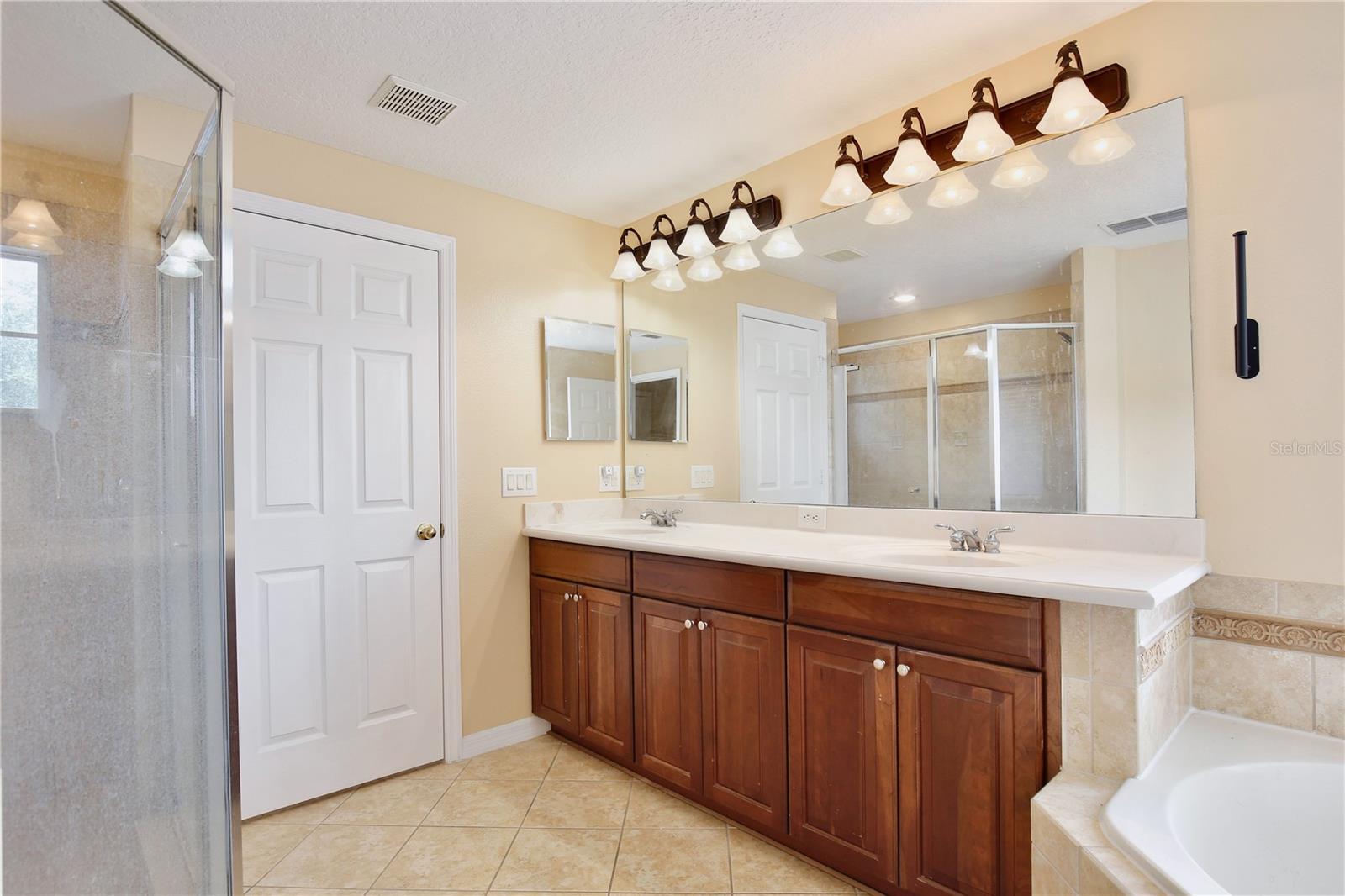 1001 GEMSTONE CV, SANFORD, FL, 32771