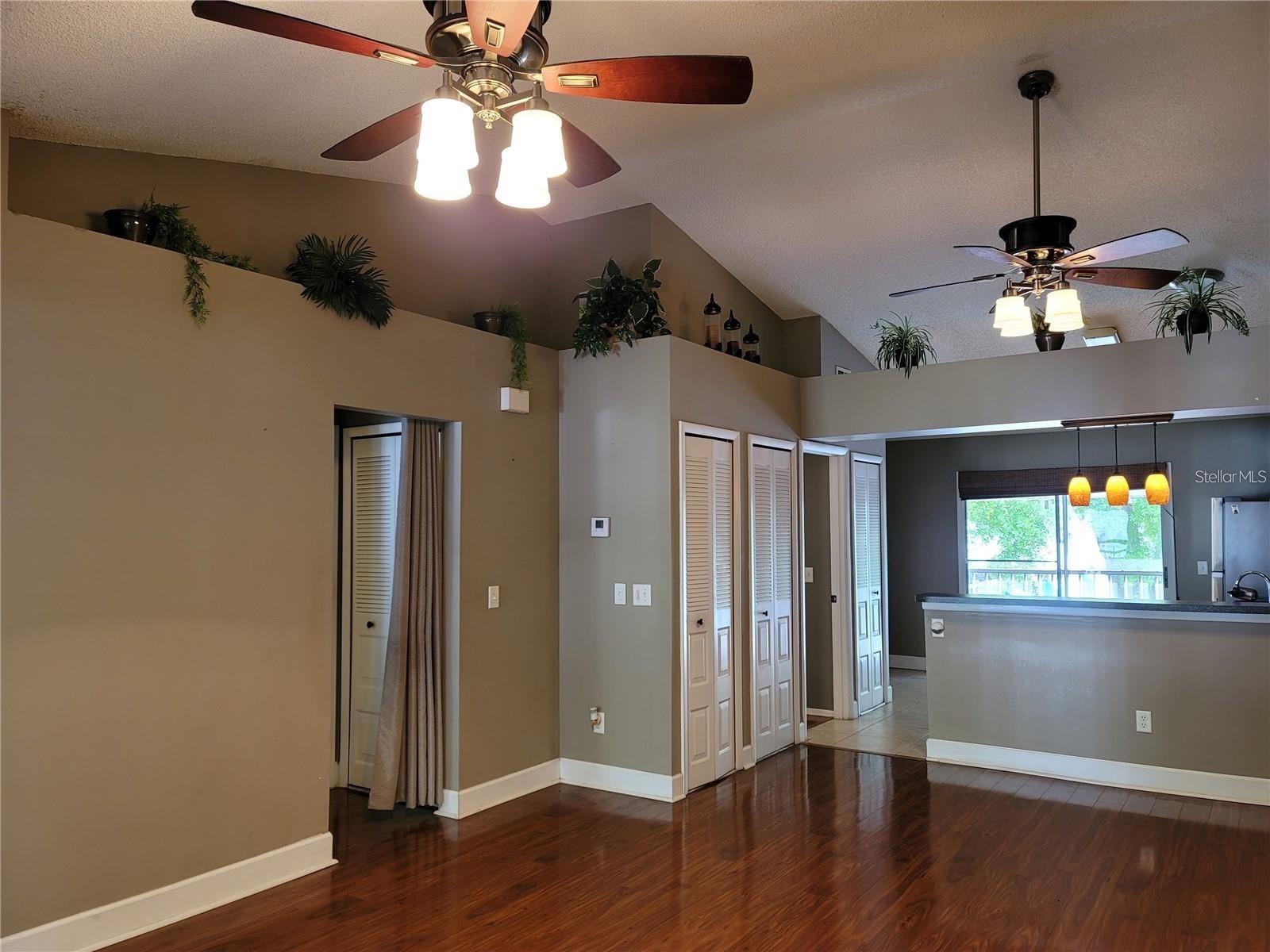 5477 LAKE MARGARET DR #F, ORLANDO, FL, 32812