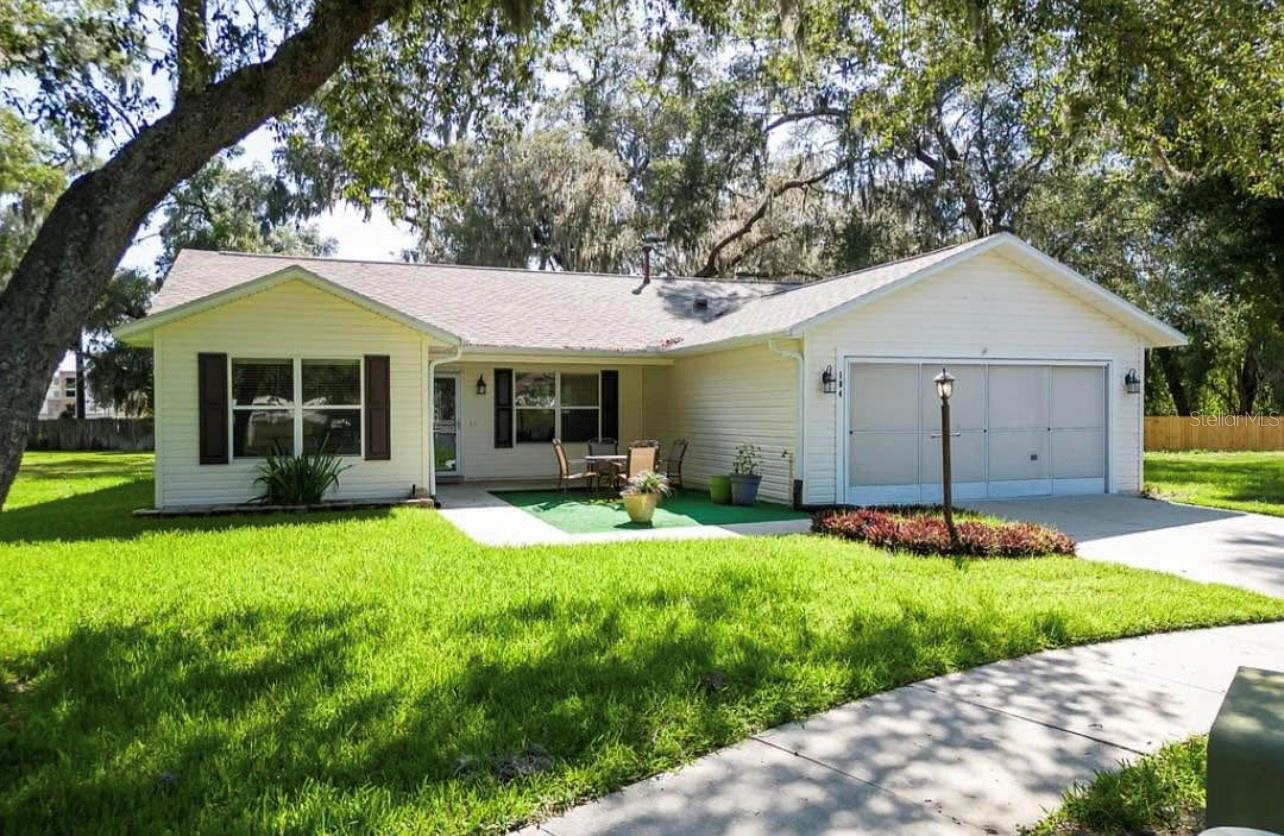 104 CHERRY BLOSSOM LN, LADY LAKE, FL, 32159
