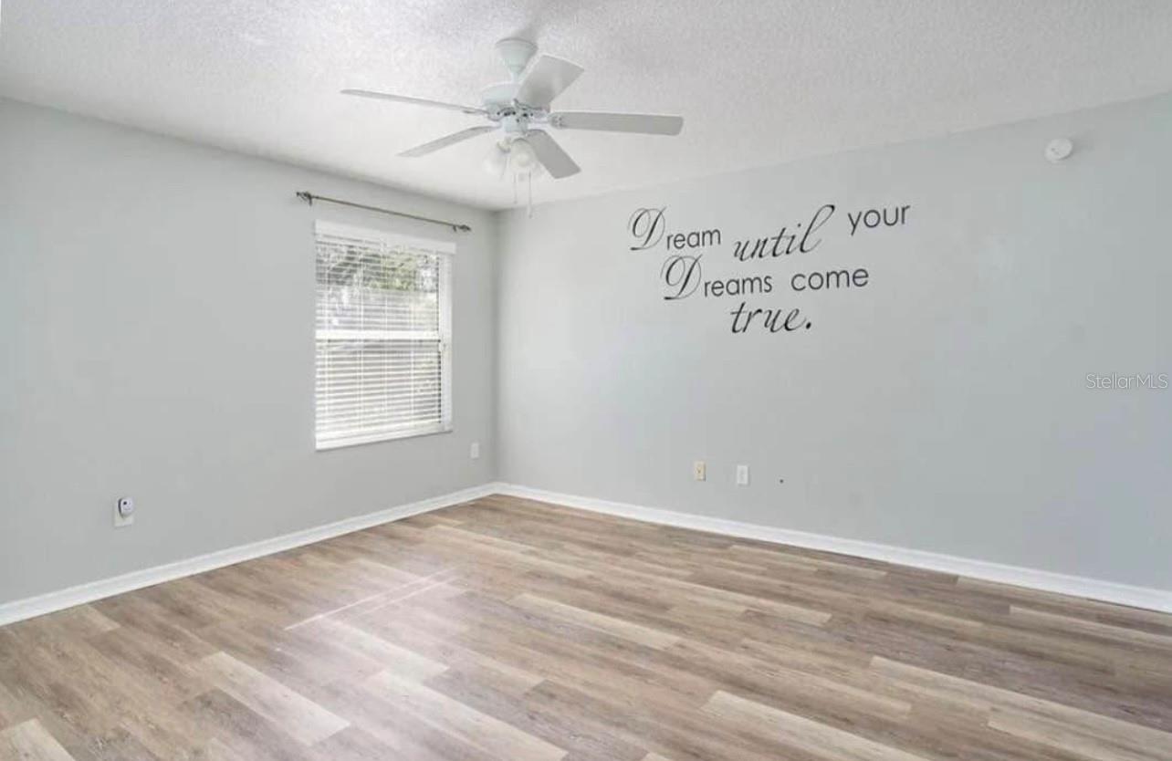 104 CHERRY BLOSSOM LN, LADY LAKE, FL, 32159