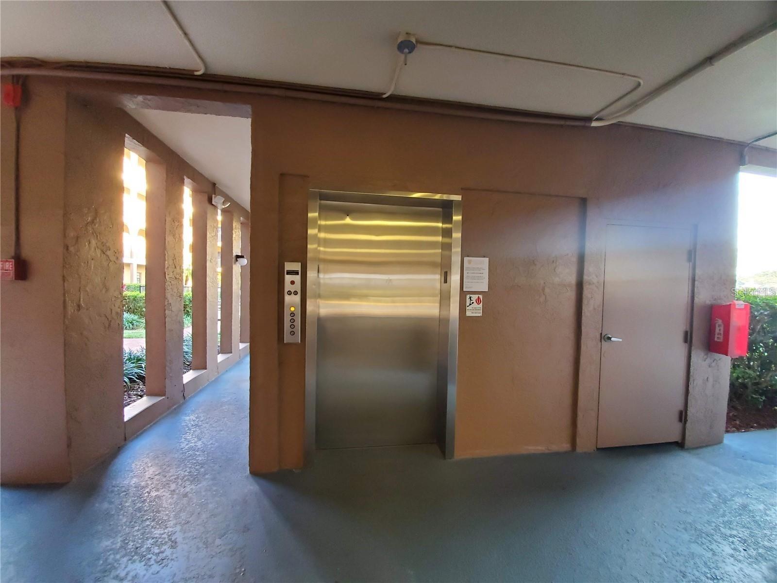 6100 GULFPORT BLVD S #102, GULFPORT, FL, 33707