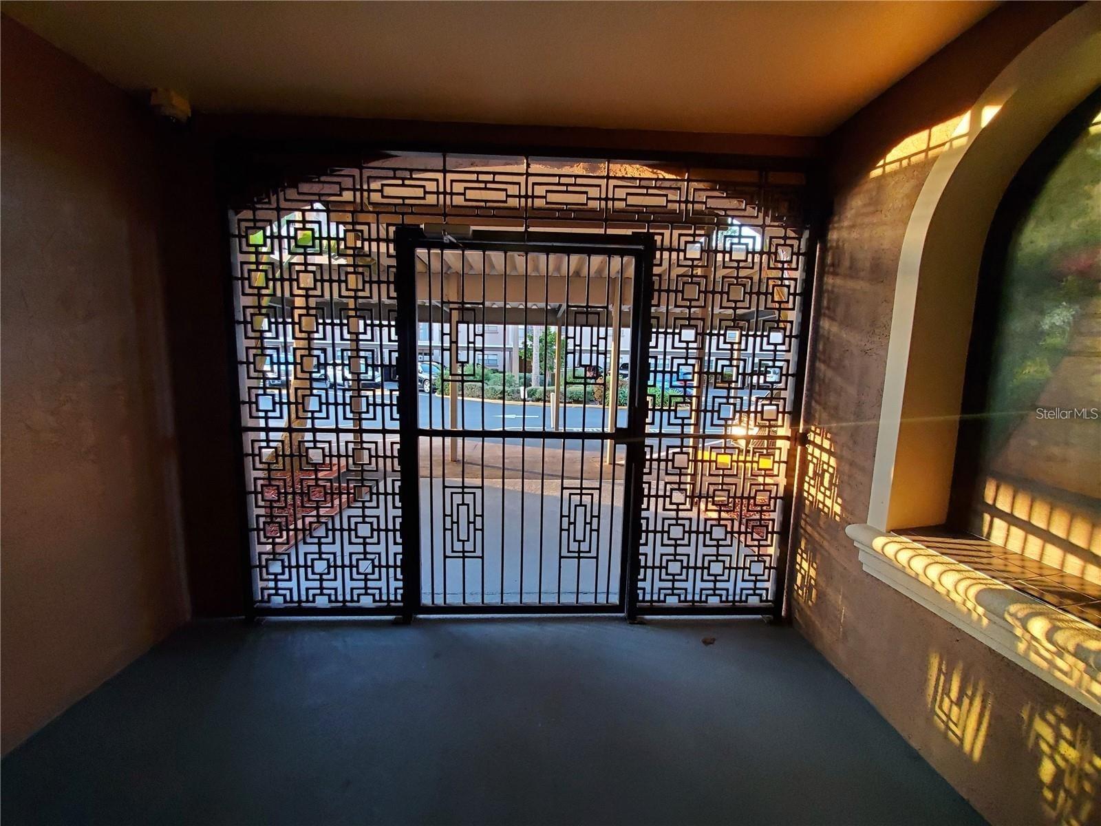 6100 GULFPORT BLVD S #102, GULFPORT, FL, 33707