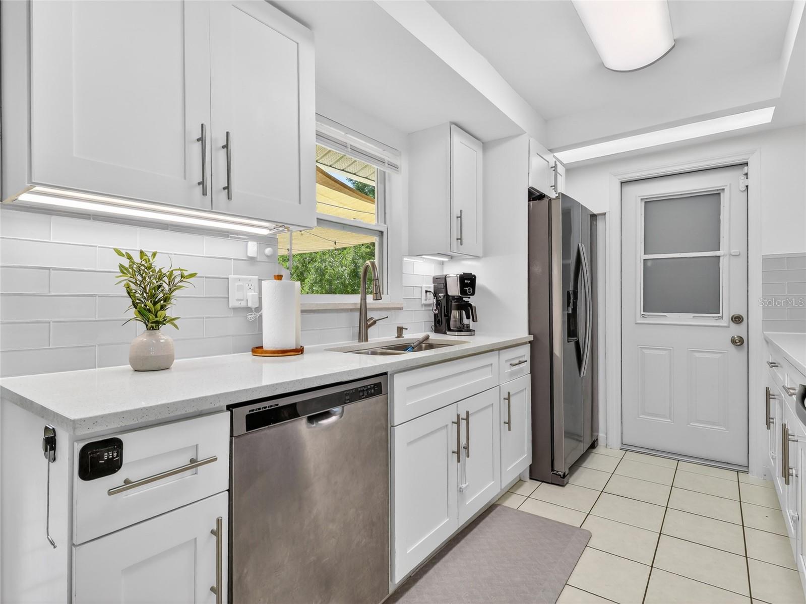 258 READING ST NW, PORT CHARLOTTE, FL, 33952