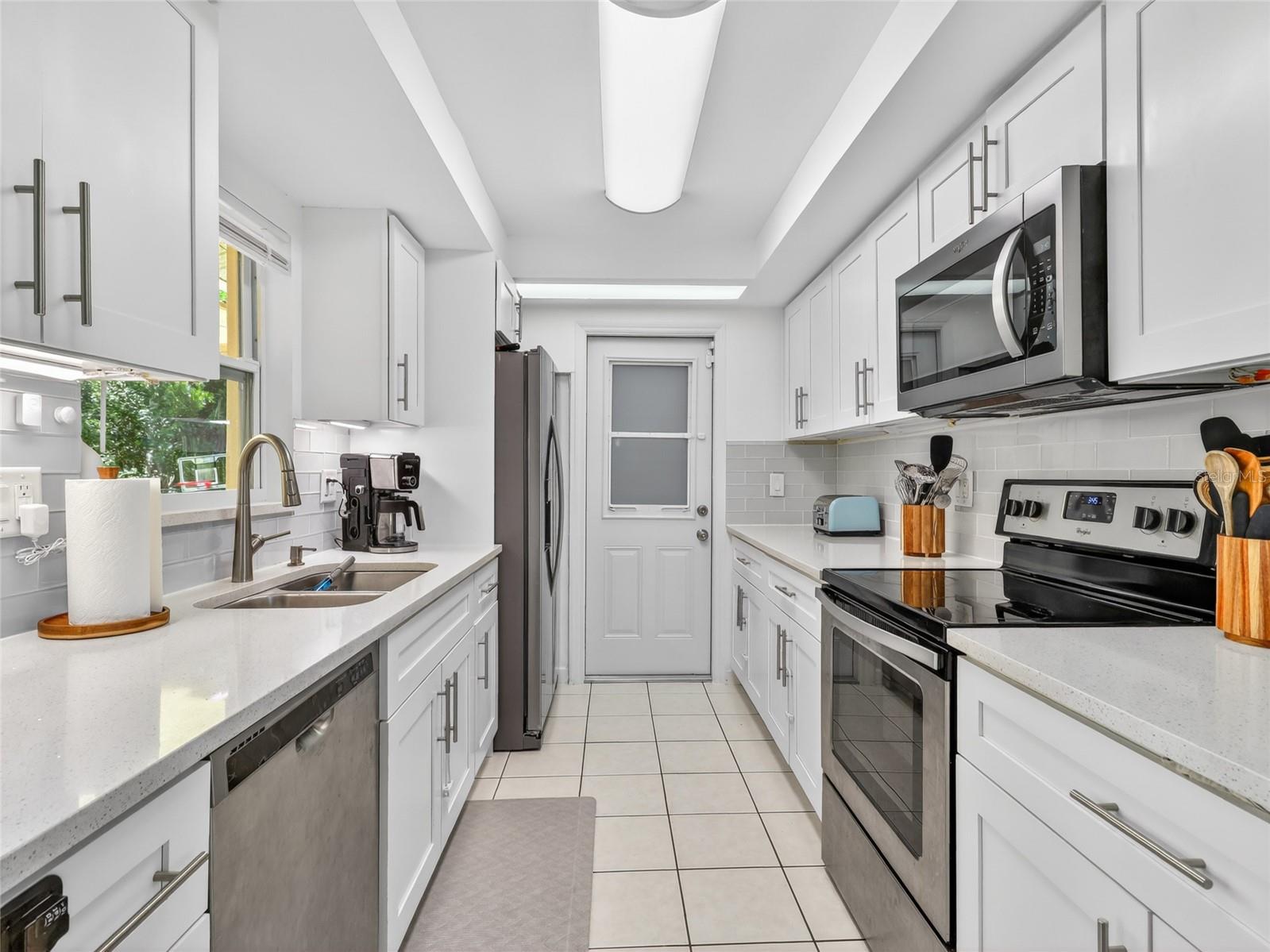 258 READING ST NW, PORT CHARLOTTE, FL, 33952
