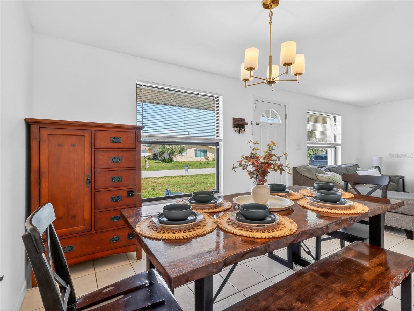 258 READING ST NW, PORT CHARLOTTE, FL, 33952