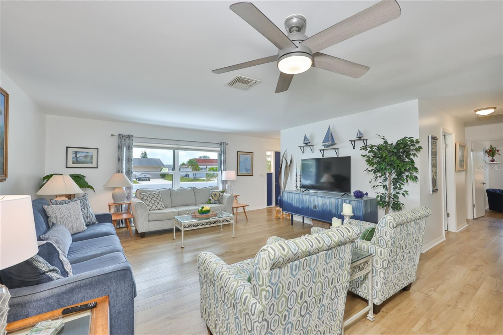 1222 W DEL WEBB BLVD, SUN CITY CENTER, FL, 33573