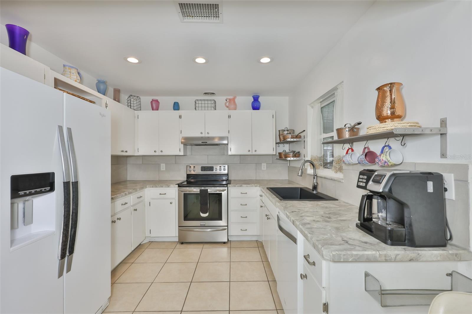 1222 W DEL WEBB BLVD, SUN CITY CENTER, FL, 33573