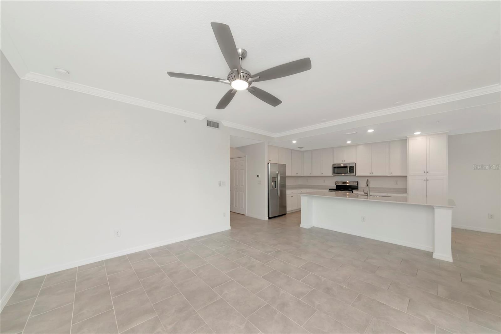 18114 GAWTHROP DR #107, LAKEWOOD RANCH, FL, 34211