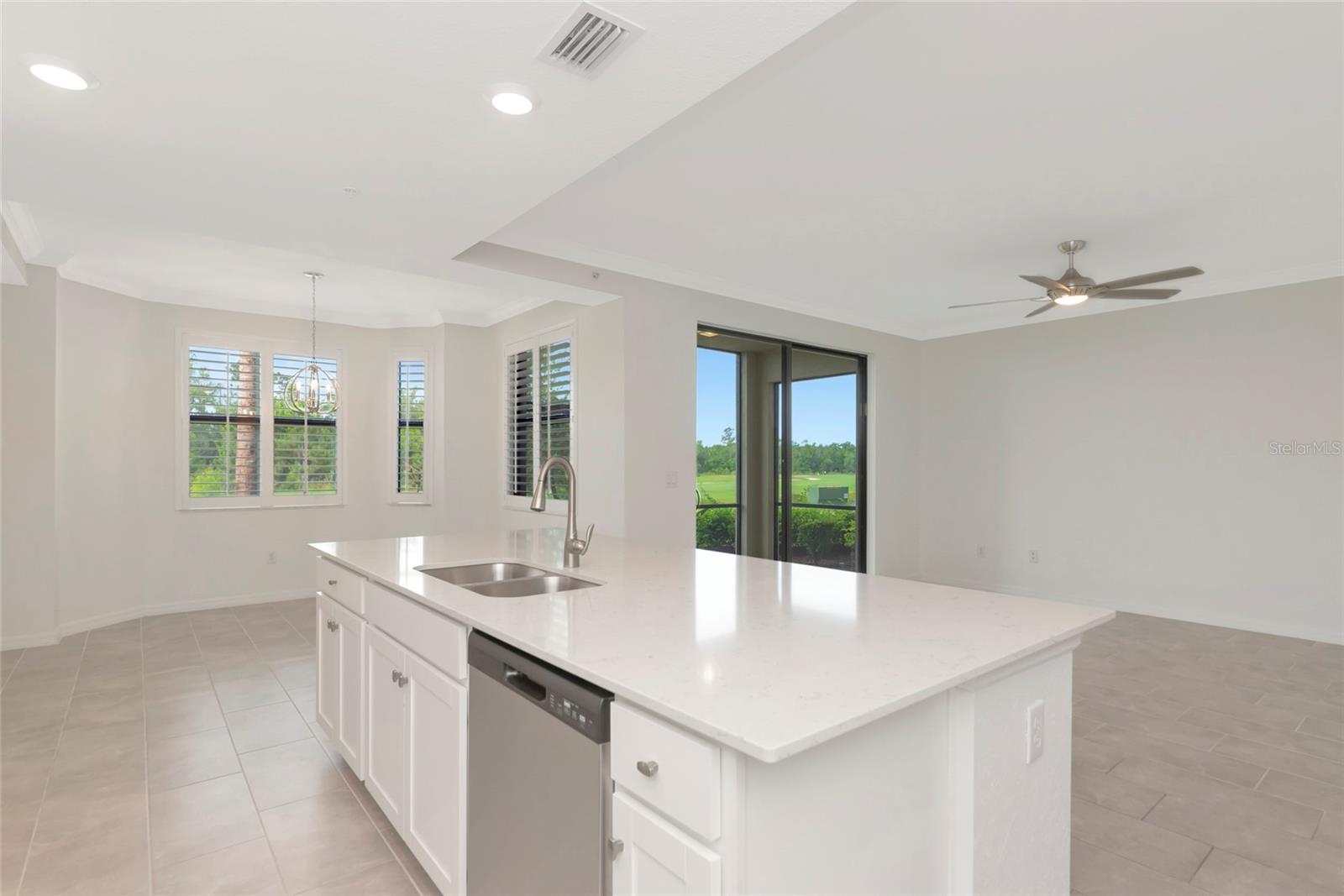 18114 GAWTHROP DR #107, LAKEWOOD RANCH, FL, 34211