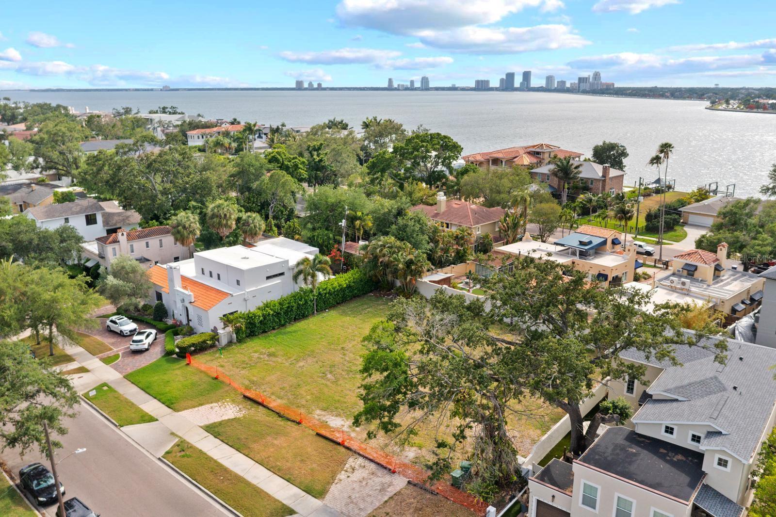 32 AEGEAN AVE, TAMPA, FL, 33606