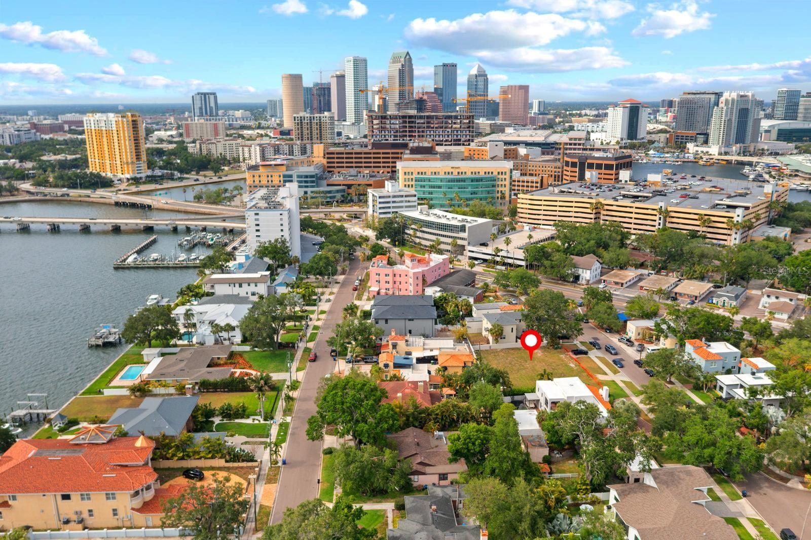 32 AEGEAN AVE, TAMPA, FL, 33606
