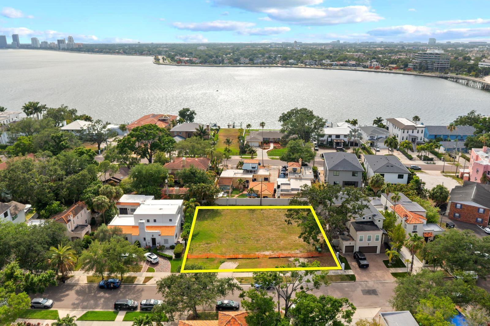 32 AEGEAN AVE, TAMPA, FL, 33606