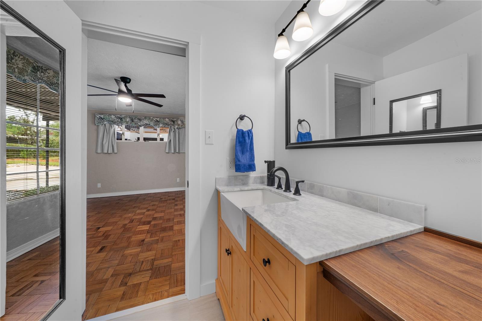 2002 NW 11TH RD, GAINESVILLE, FL, 32605