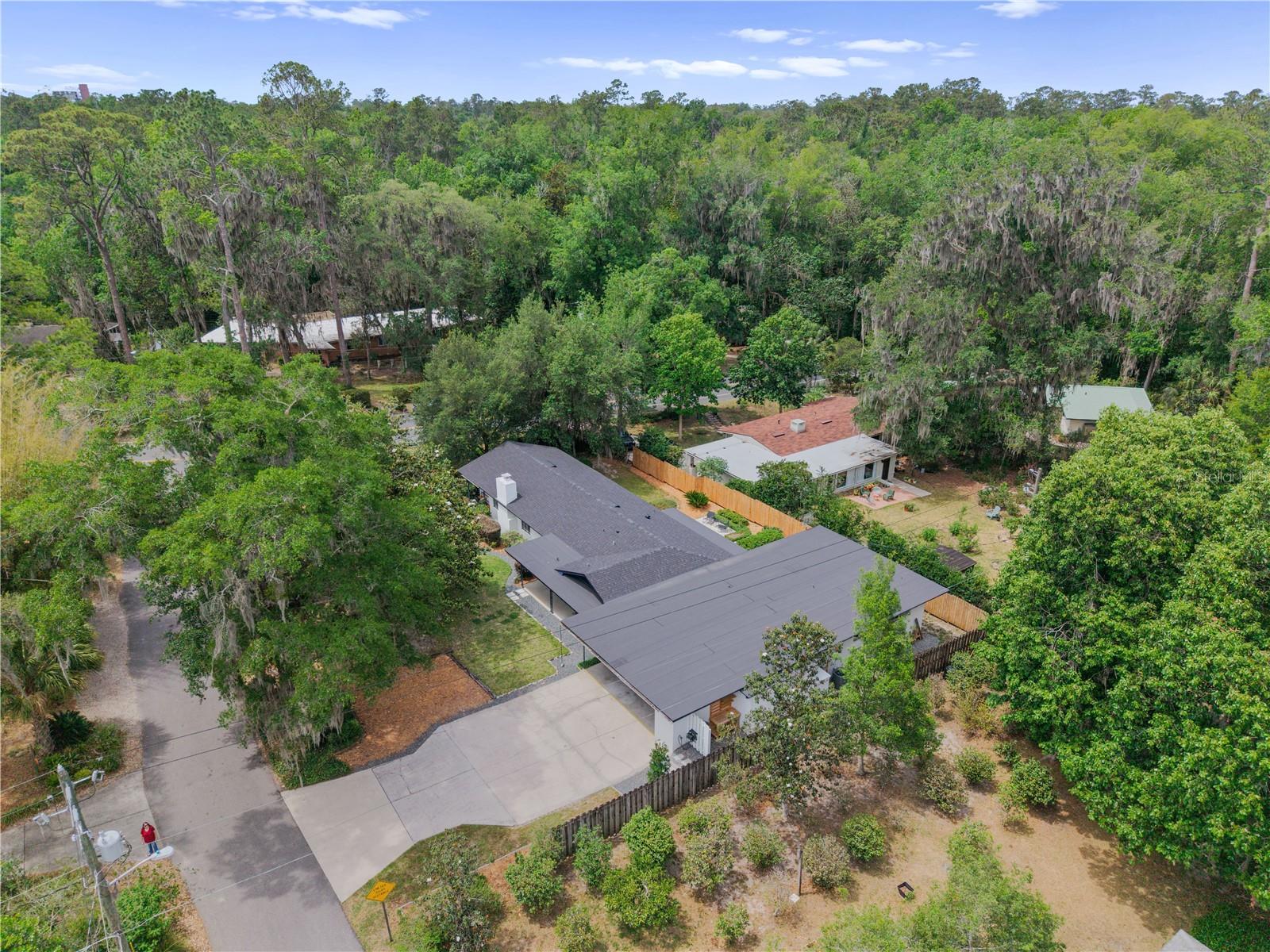 2002 NW 11TH RD, GAINESVILLE, FL, 32605