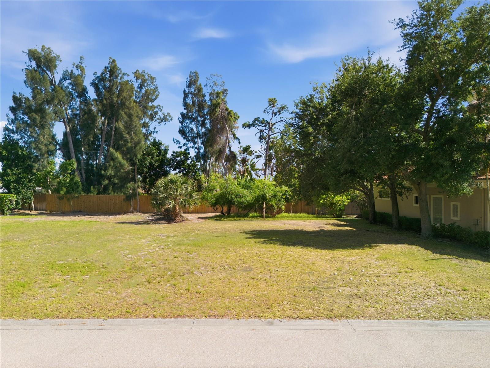 1740 ASSISI DR, SARASOTA, FL, 34231