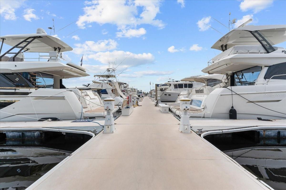 102 RIVIERA DUNES WAY #C-7, PALMETTO, FL, 34221