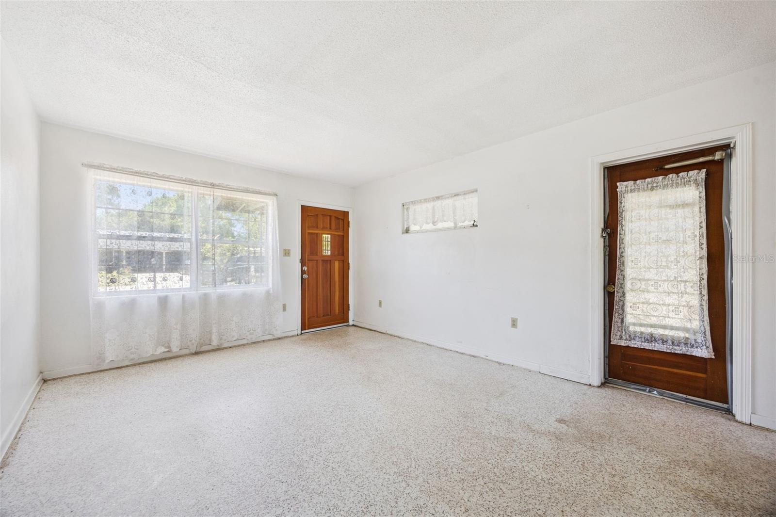 3733 SURREY DR, ORLANDO, FL, 32812