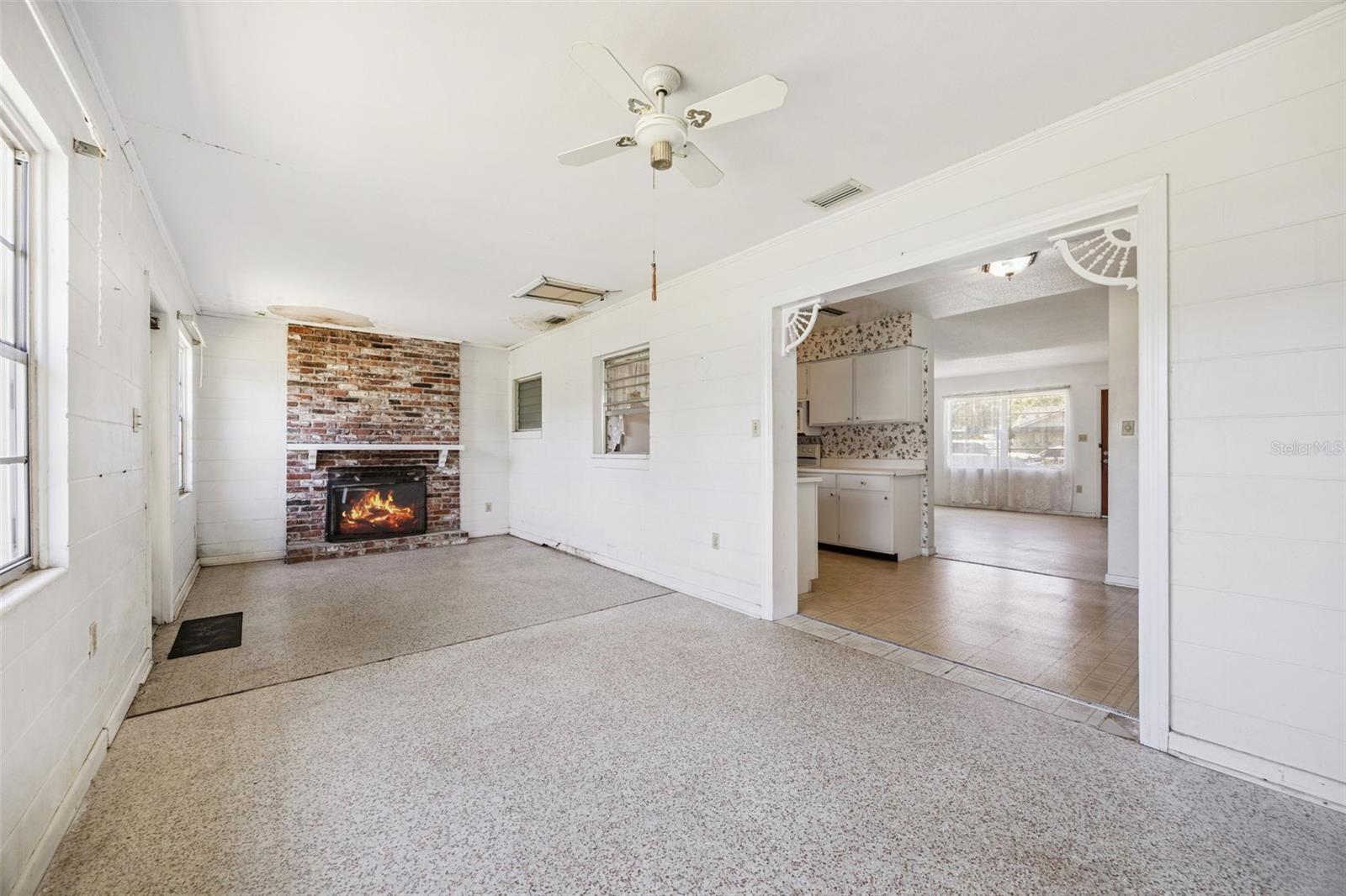 3733 SURREY DR, ORLANDO, FL, 32812