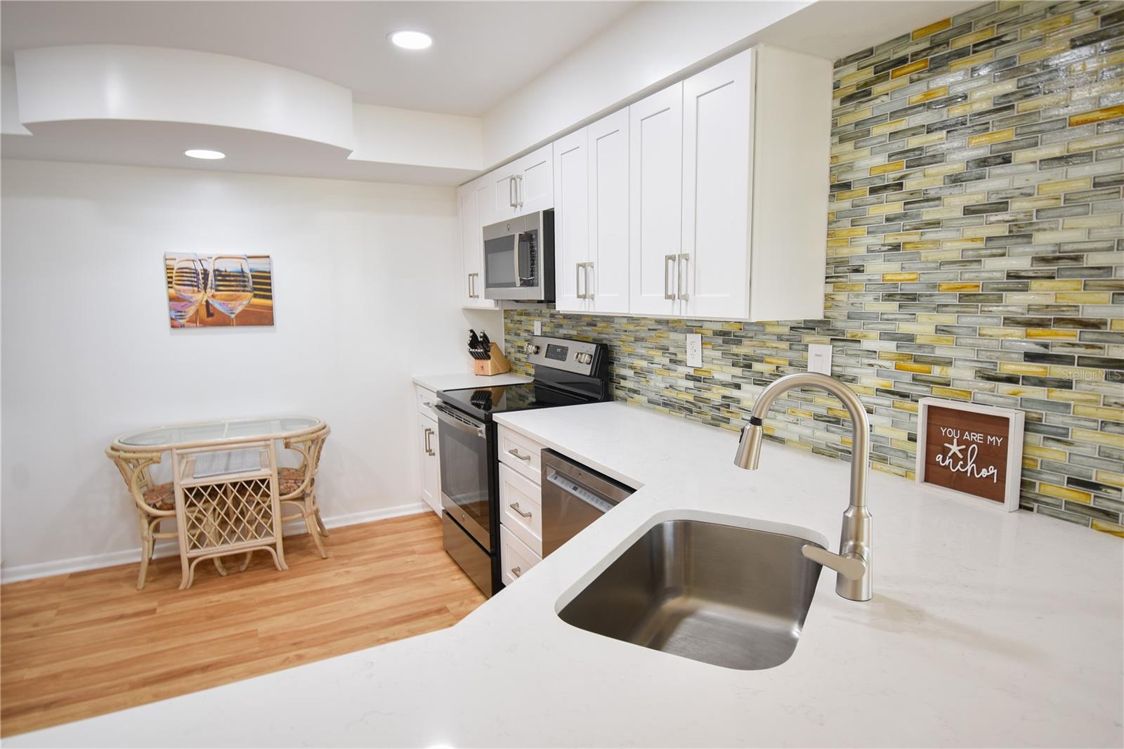 6021 BAHIA DEL MAR CIR #540, ST PETERSBURG, FL, 33715