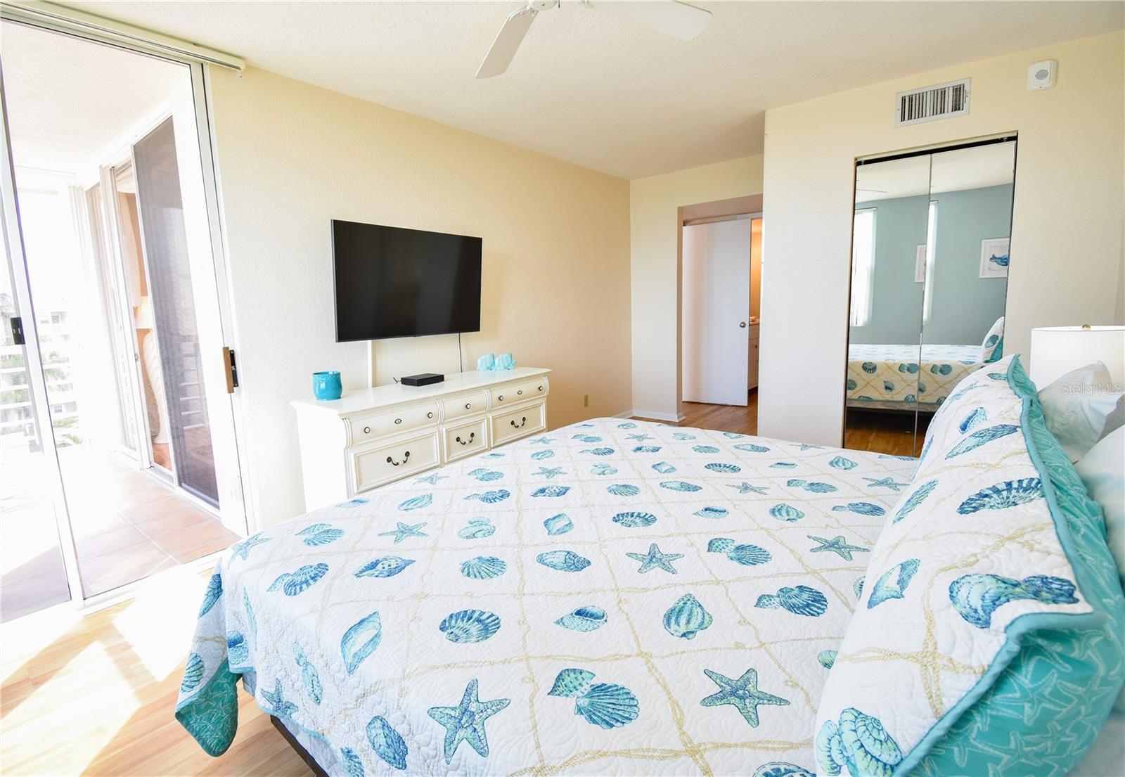 6021 BAHIA DEL MAR CIR #540, ST PETERSBURG, FL, 33715
