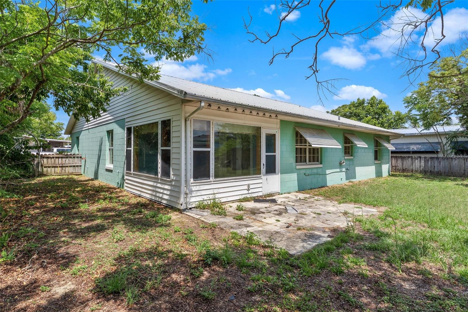 1 BONAIRE PL, UMATILLA, FL, 32784