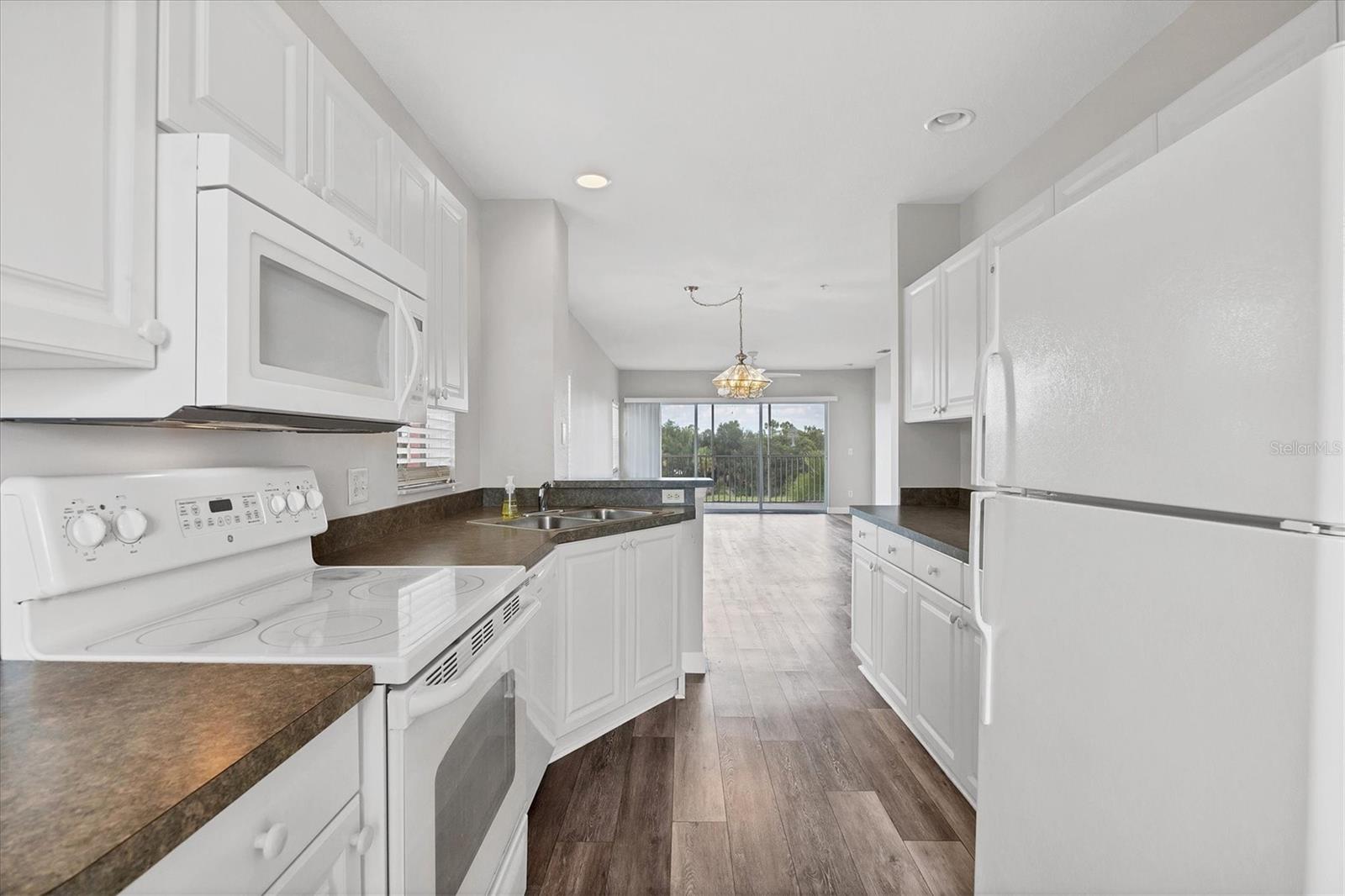 2040 WILLOW HAMMOCK CIR #301, PUNTA GORDA, FL, 33983