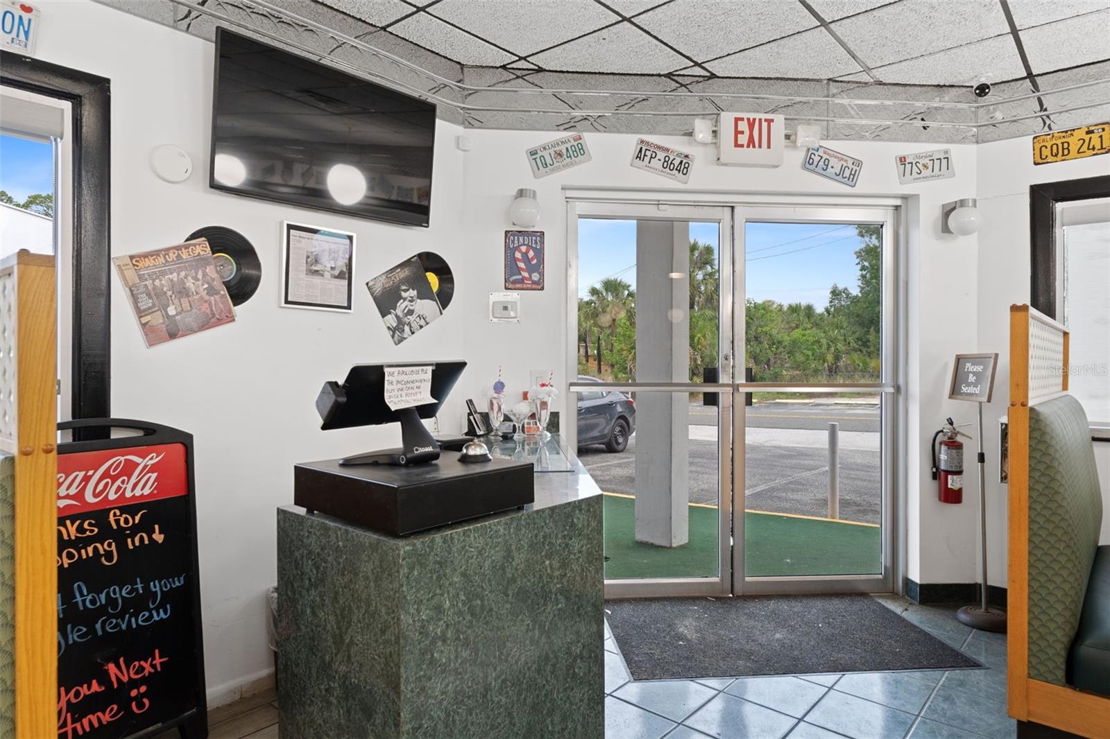 5300 E SILVER SPRINGS BLVD #B, SILVER SPRINGS, FL, 34488