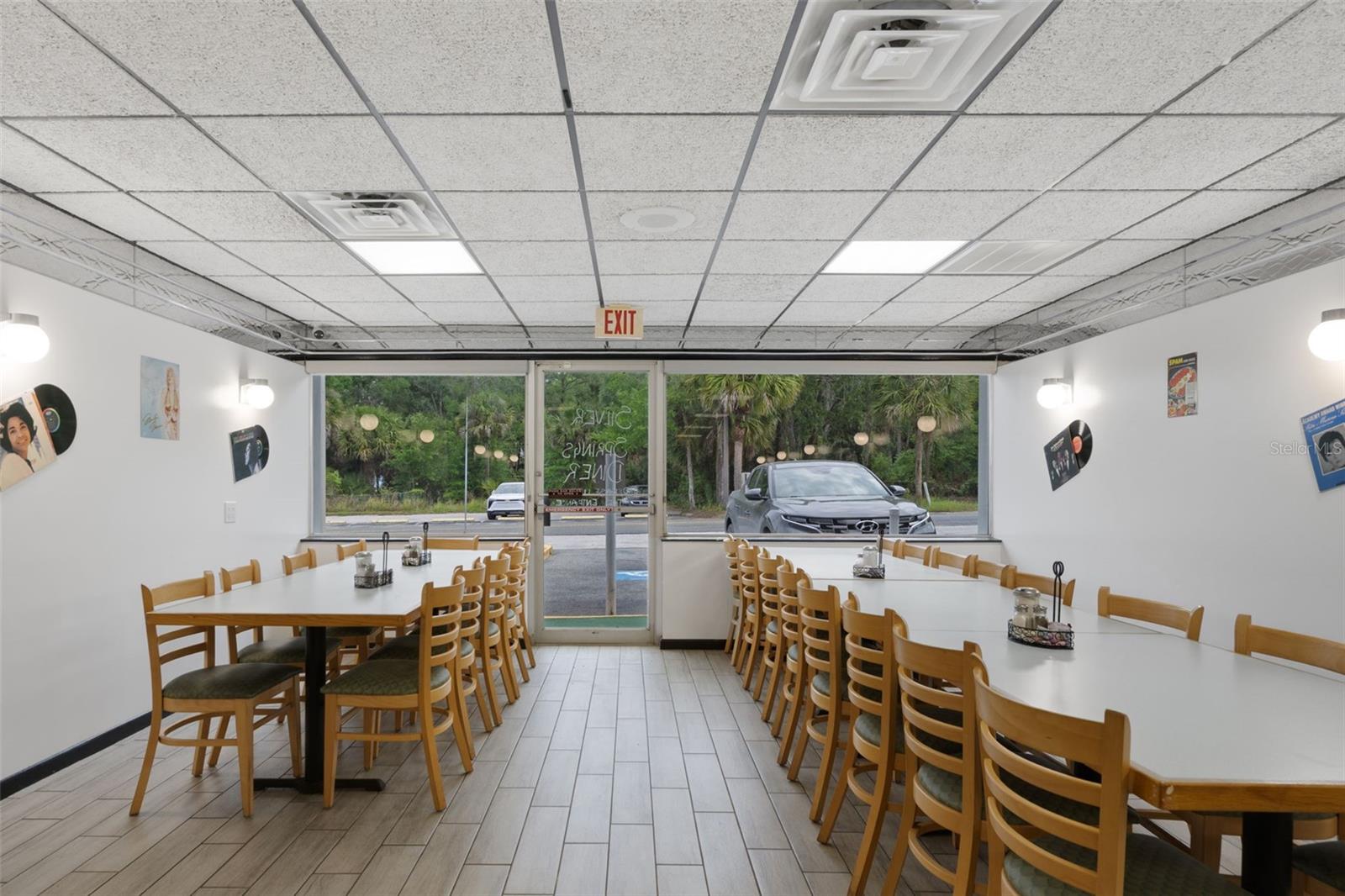 5300 E SILVER SPRINGS BLVD #B, SILVER SPRINGS, FL, 34488