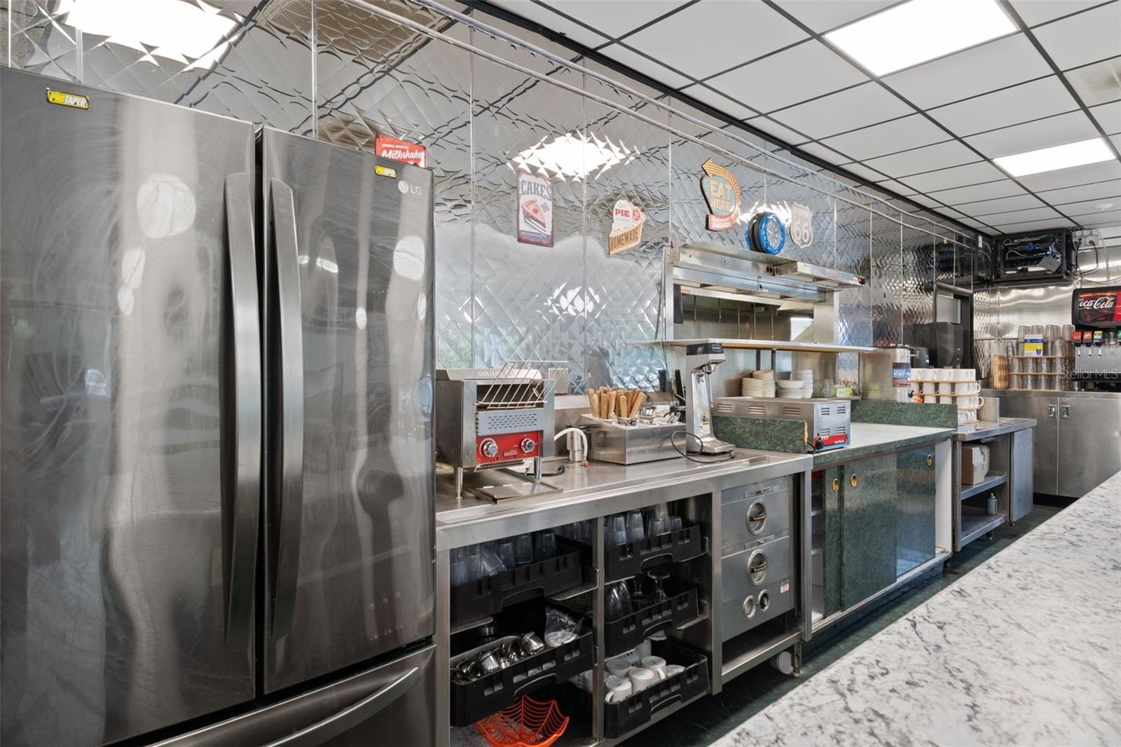 5300 E SILVER SPRINGS BLVD #B, SILVER SPRINGS, FL, 34488