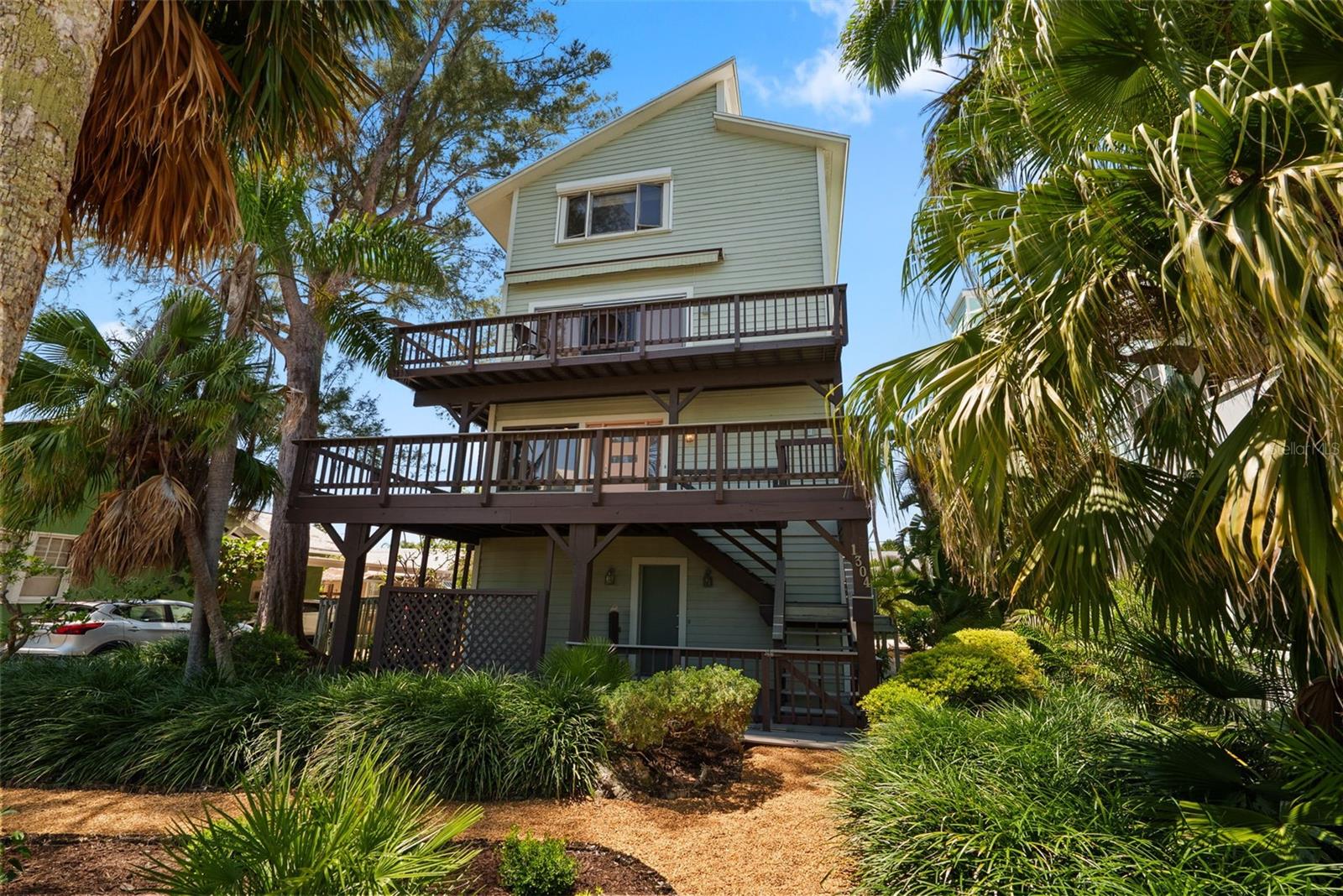 1304 PASS A GRILLE WAY, ST PETE BEACH, FL, 33706