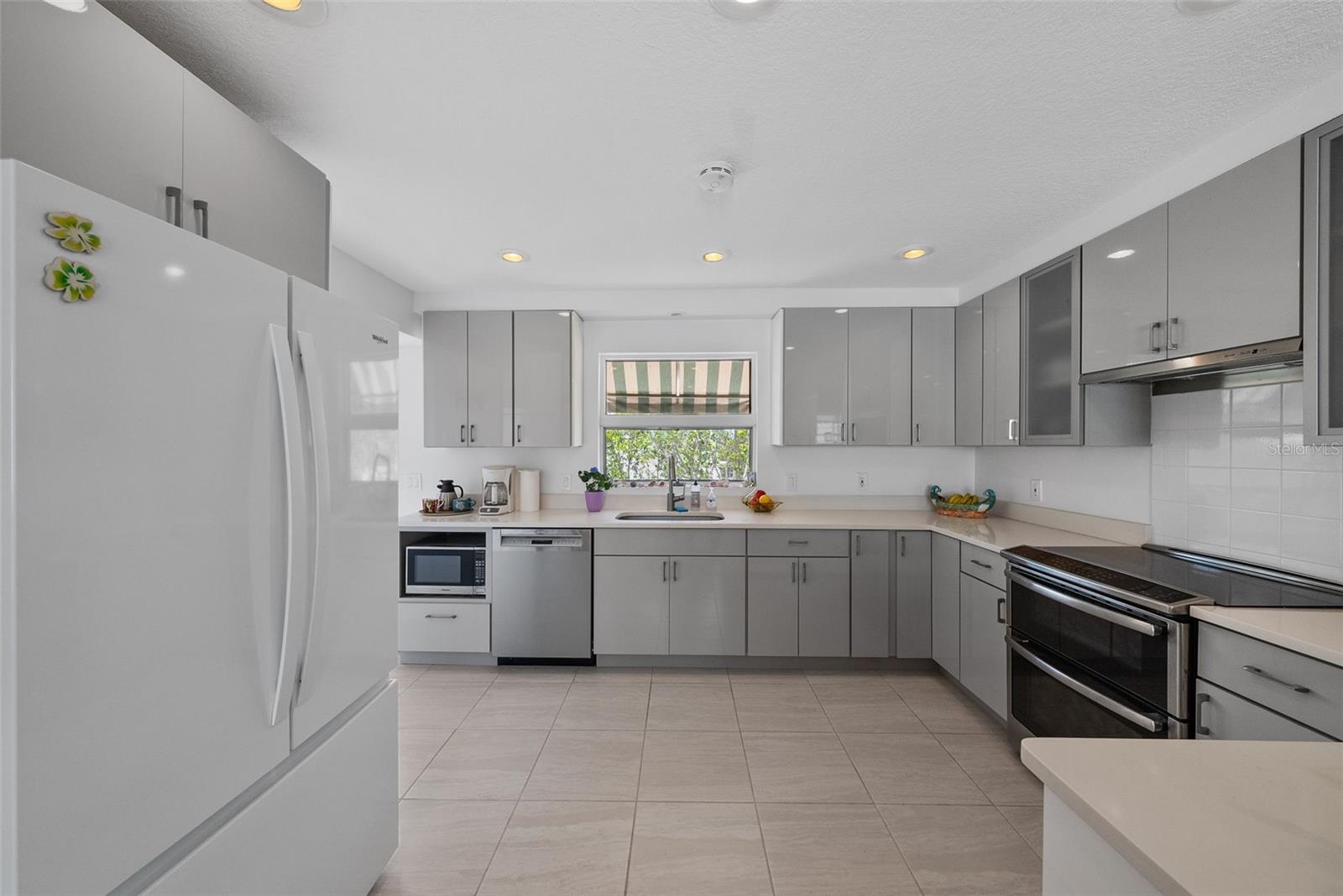 1304 PASS A GRILLE WAY, ST PETE BEACH, FL, 33706