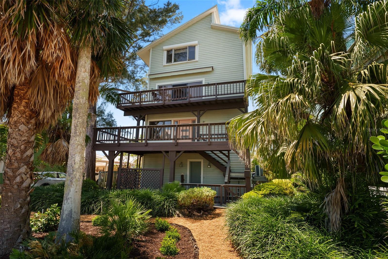 1304 PASS A GRILLE WAY, ST PETE BEACH, FL, 33706
