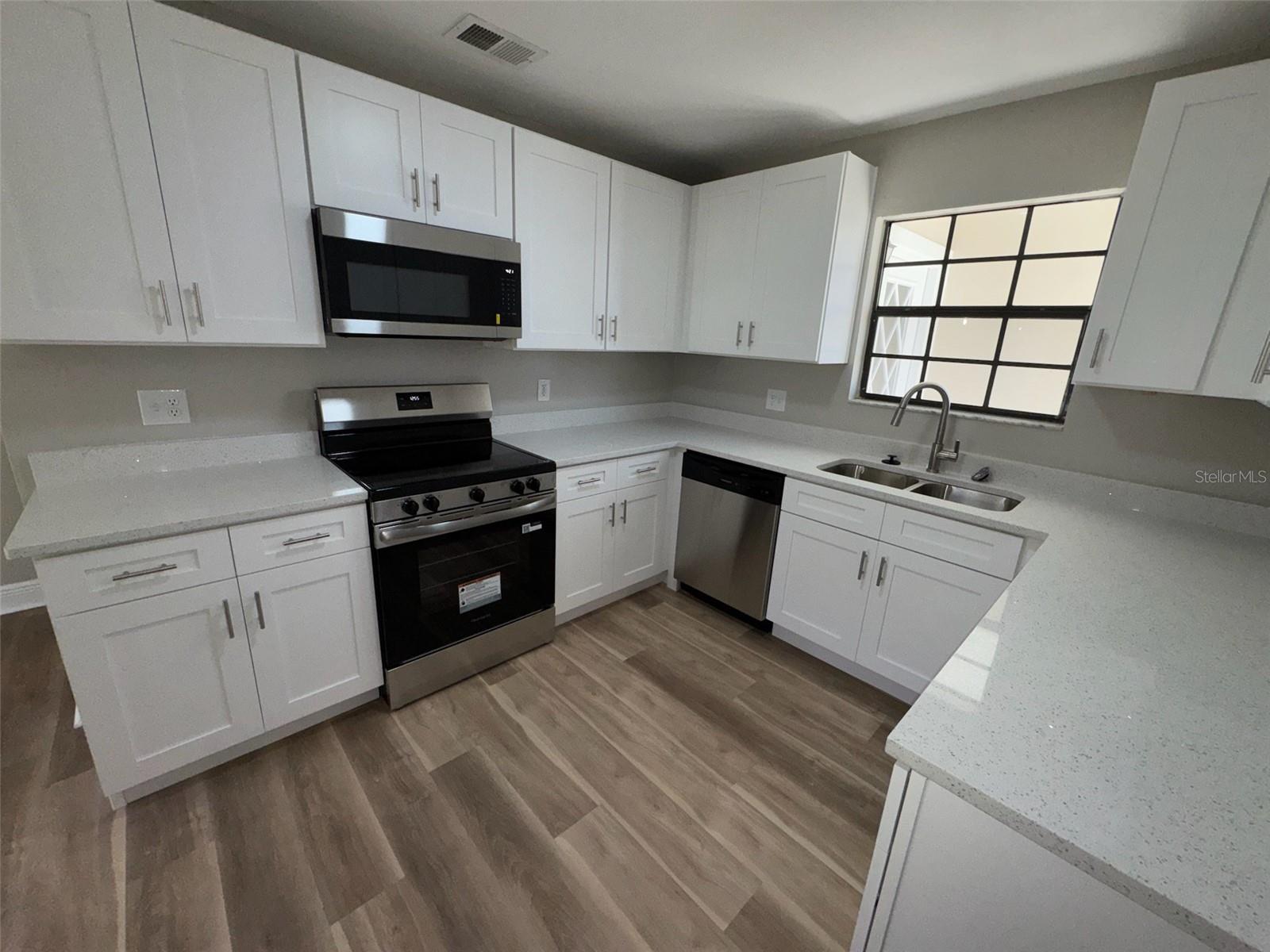 3063 CURRY WOODS DR, ORLANDO, FL, 32822