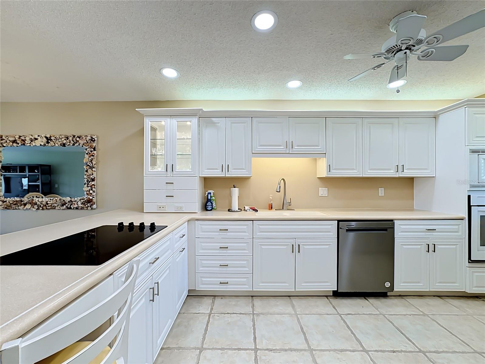 1515 PELICAN POINT DR #BA185, SARASOTA, FL, 34231