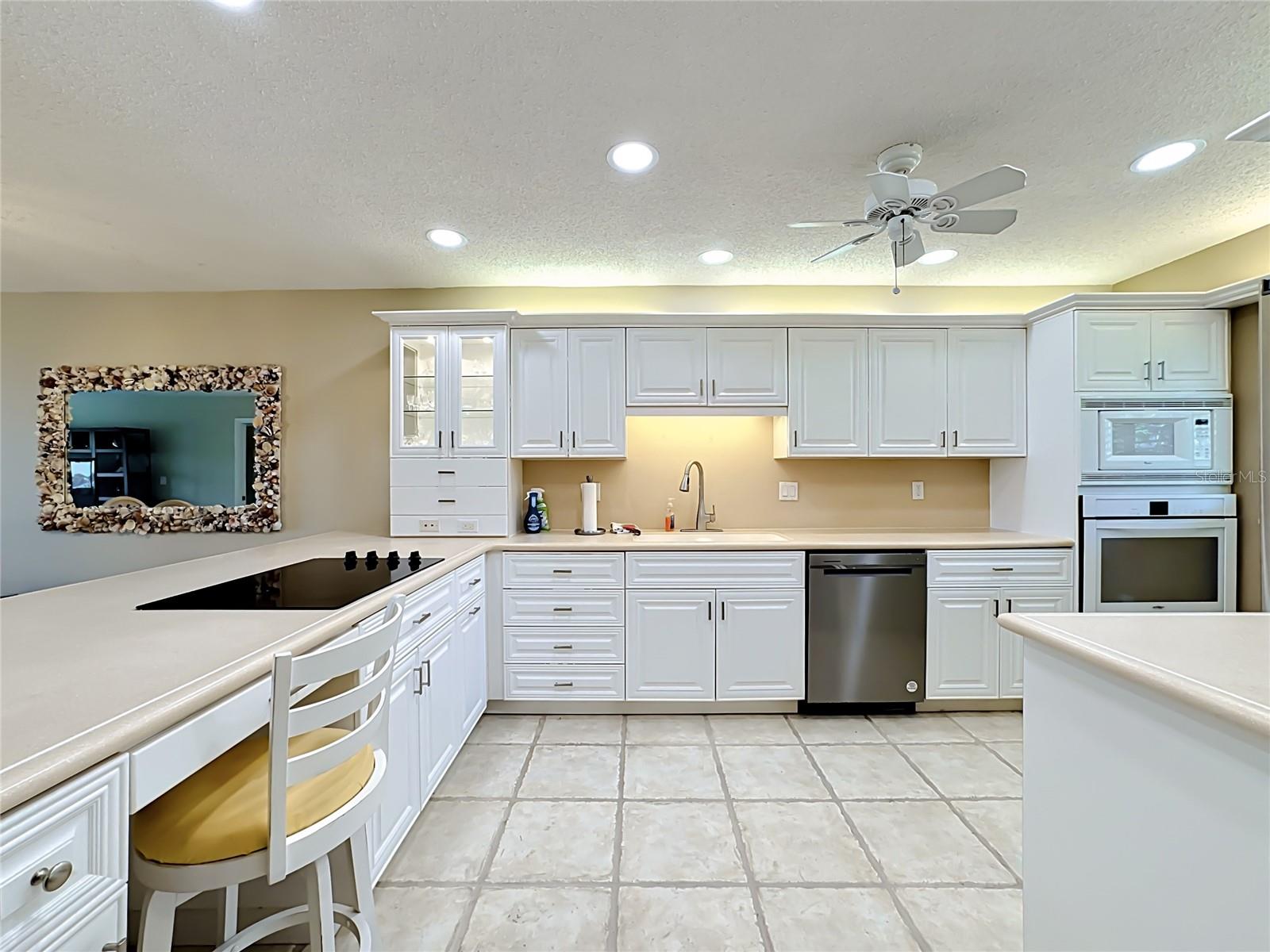 1515 PELICAN POINT DR #BA185, SARASOTA, FL, 34231