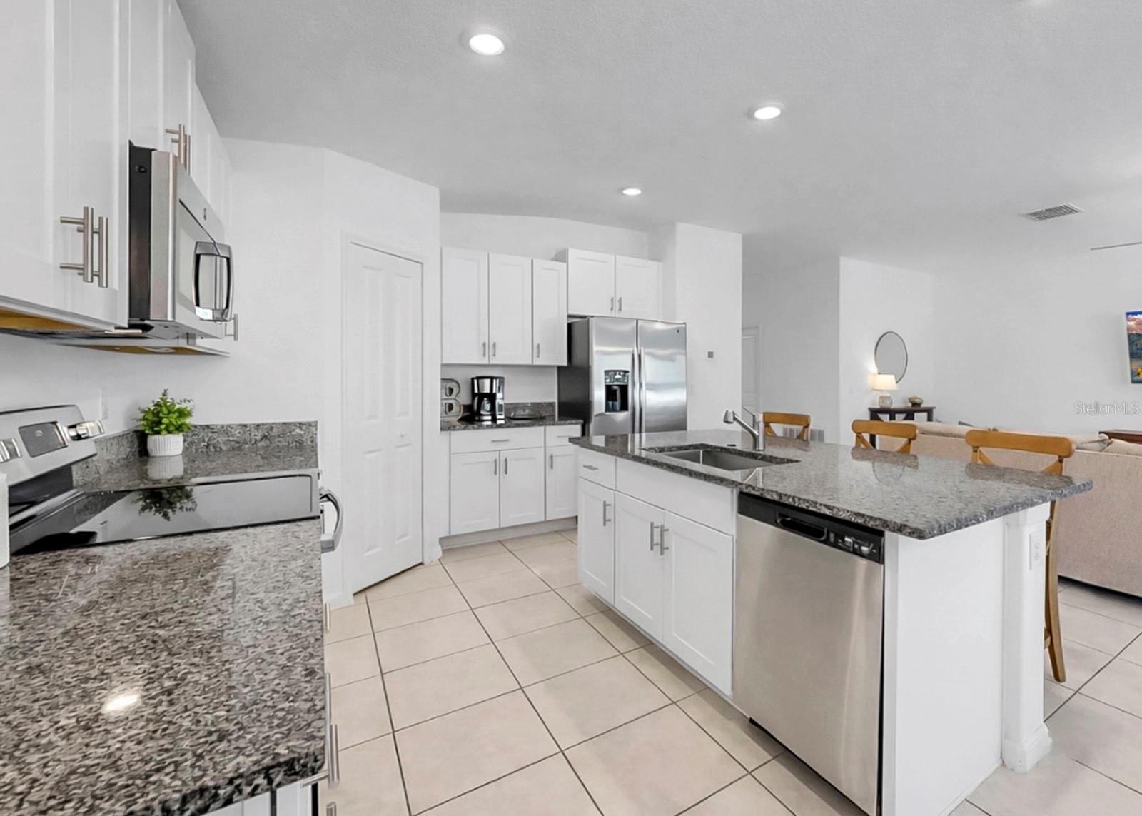 13256 GREAT PLAINS DR, RIVERVIEW, FL, 33579