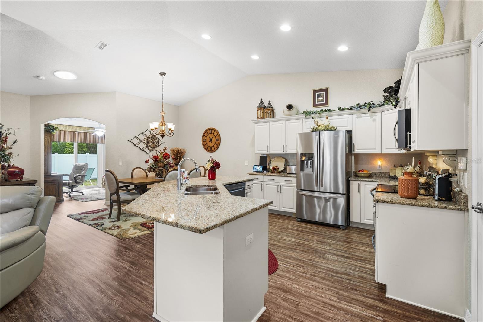 6781 BASSWOOD CIR, ZEPHYRHILLS, FL, 33542