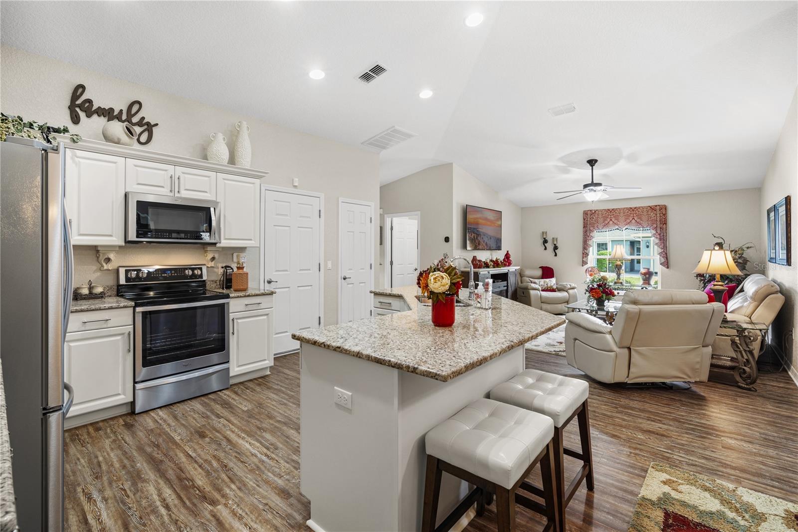 6781 BASSWOOD CIR, ZEPHYRHILLS, FL, 33542