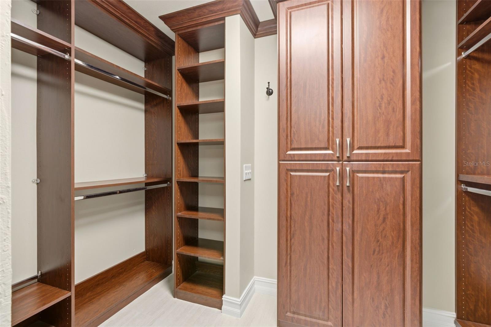 215 SOVEREIGN CT, ALTAMONTE SPRINGS, FL, 32701