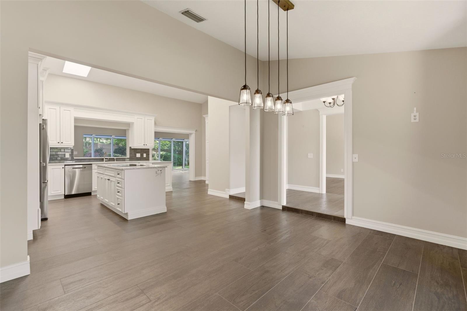 215 SOVEREIGN CT, ALTAMONTE SPRINGS, FL, 32701