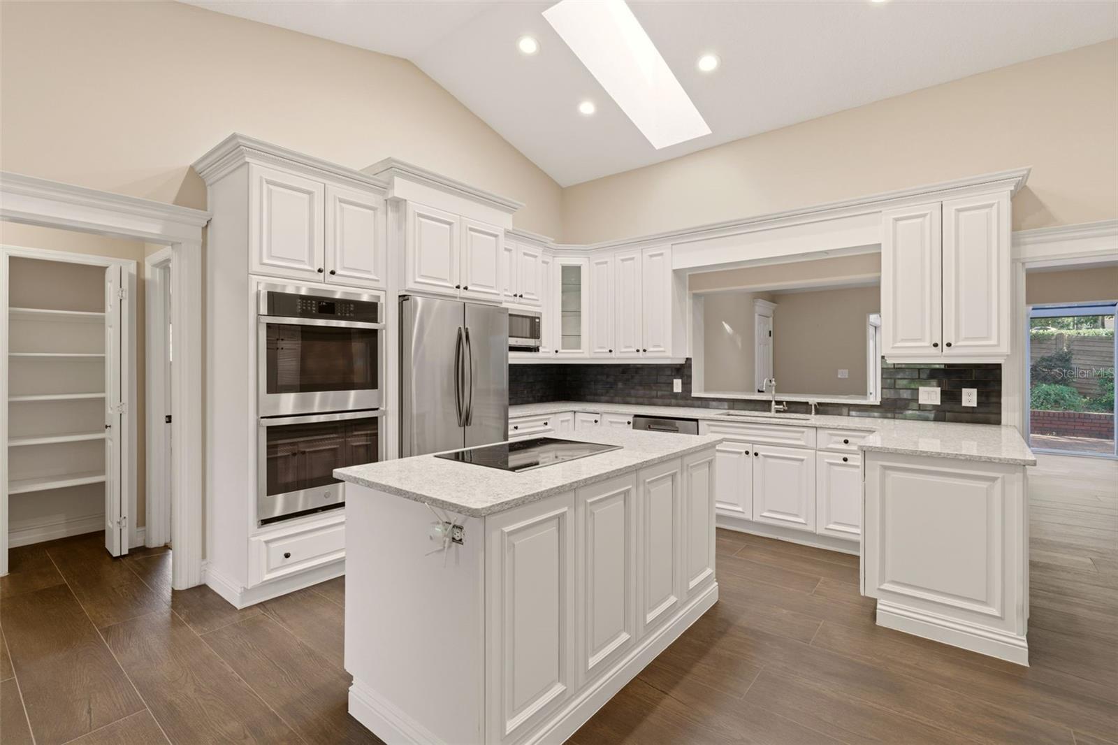 215 SOVEREIGN CT, ALTAMONTE SPRINGS, FL, 32701
