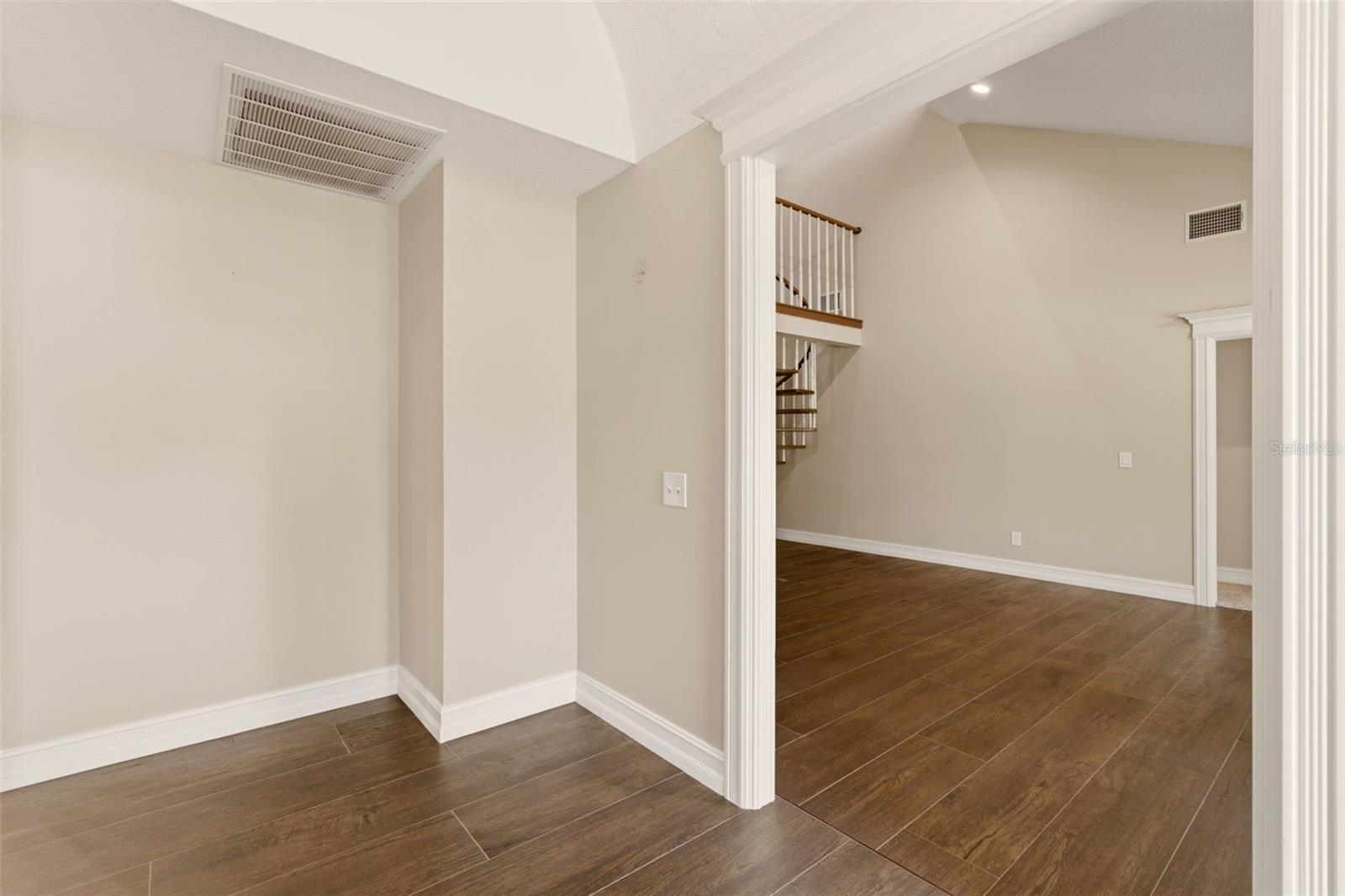 215 SOVEREIGN CT, ALTAMONTE SPRINGS, FL, 32701