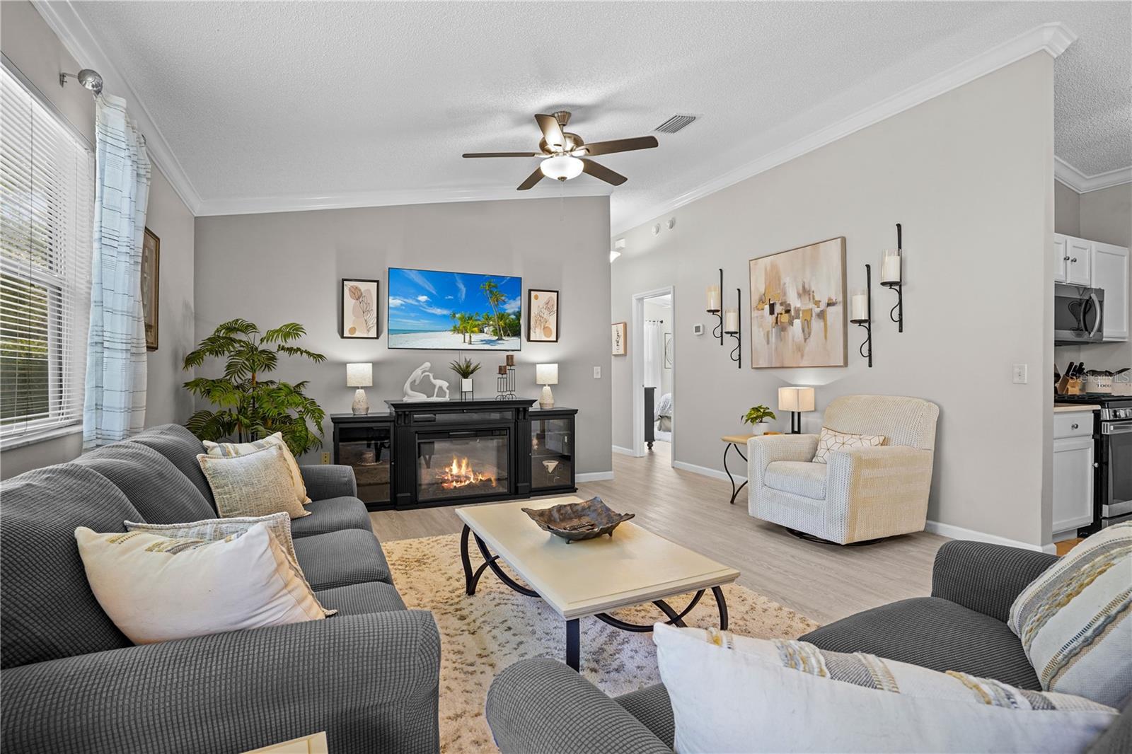 433 CANTERBURY CT, THE VILLAGES, FL, 32162