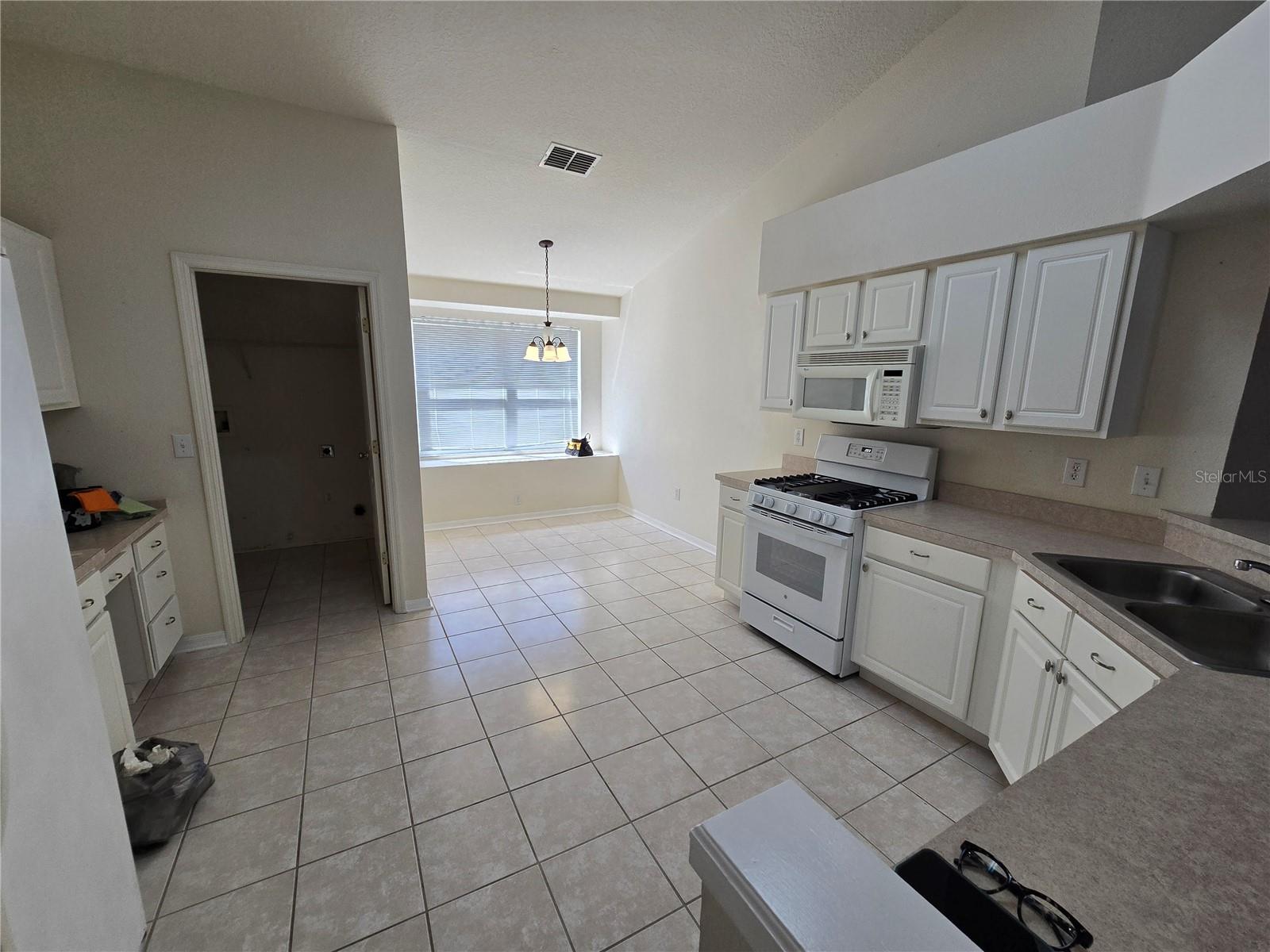 24505 LANDING DR, LUTZ, FL, 33559