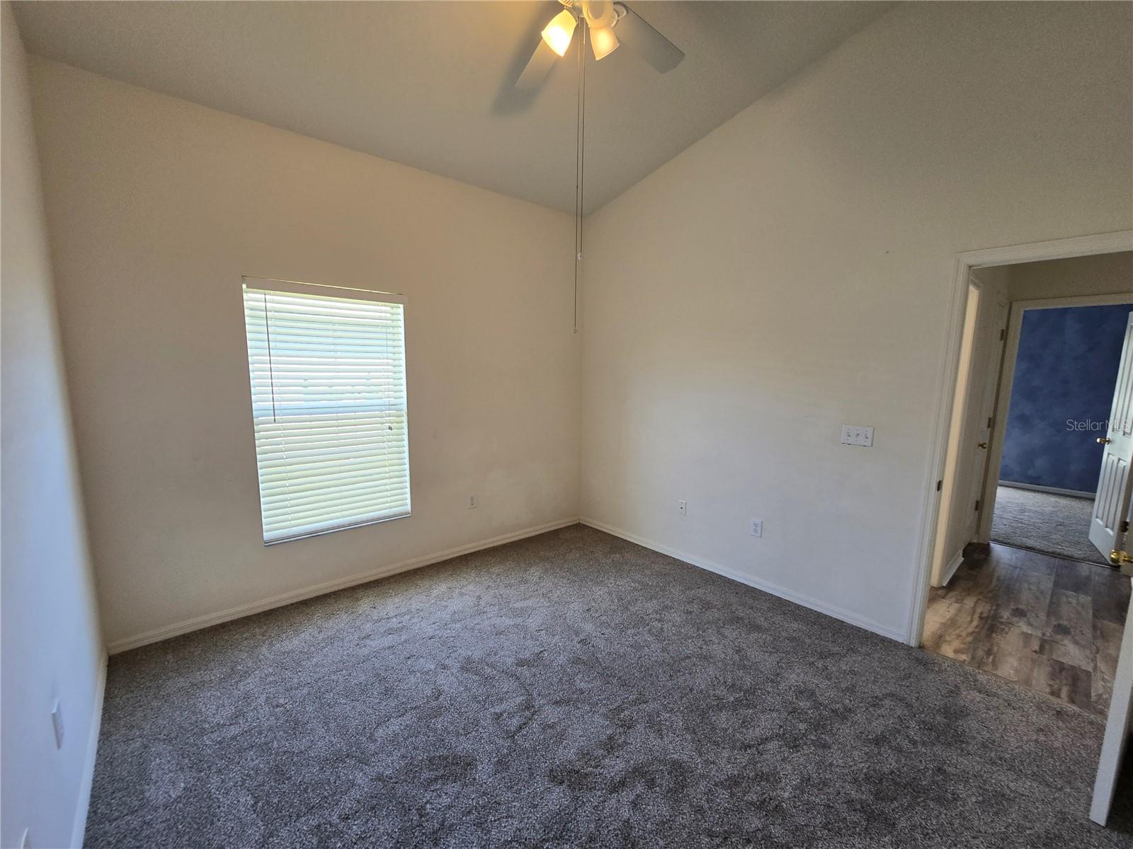 24505 LANDING DR, LUTZ, FL, 33559